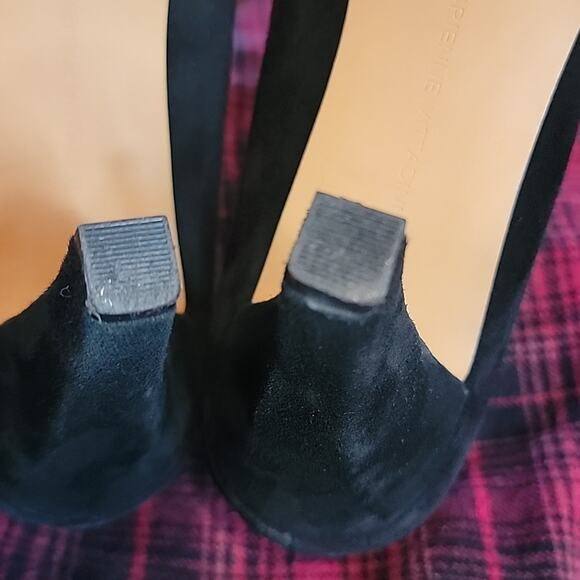 Adrienne Vittadini Black Suede Platform Pumps Size 10M - Picture 7 of 10